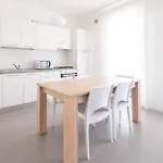 Finisterrae 8 - Immobiliare Living Apartment *
